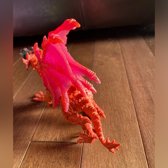 Chap Mei Dragon Red With Purple Wings - Picture 6 of 9